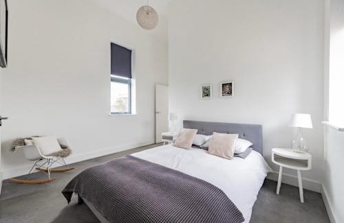 Roughton Maison | Westward Skies - Luxurious Modern Countryside Retreat