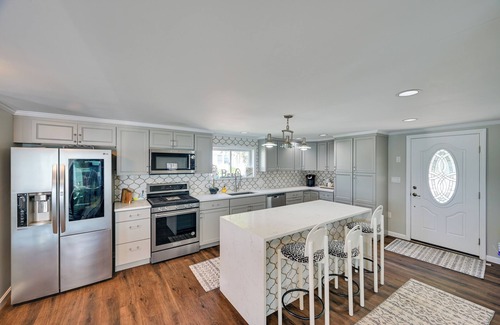 North Weymouth Maison | Weymouth Waterfront Getaway w/ Swim Spa & Hot Tub