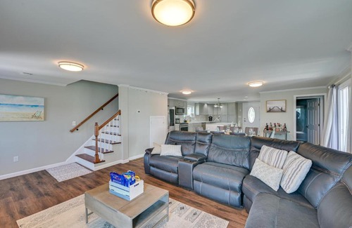 North Weymouth Maison | Weymouth Waterfront Getaway with Swim Spa and Hot Tub