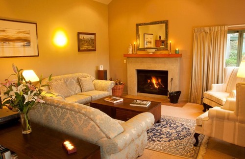 Acacia Bay Cabine | Whakaipo Lodge