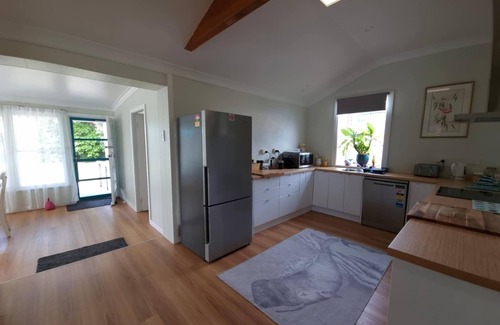 Stockton Maison | Whale Song Beach House