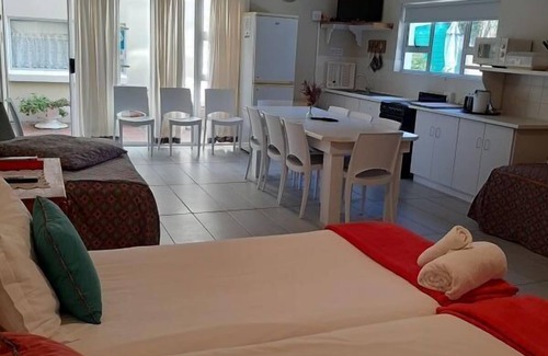 Witsand Maison | Whale Watchers Inn