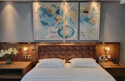 West Coast Appartement | Whale x Sea View Hotel Apartment