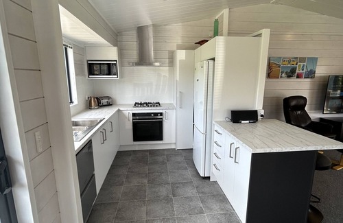 Whangapoua Maison | Whangapoua - 2mins walk to beach