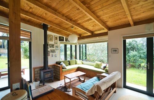 Whangapoua Maison | Whangapoua Family Bach - 100m from the beach!