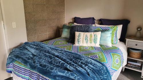 Whangapoua Maison | Whangapoua waves