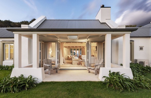 Palliser Bay Cabine | Wharekauhau Luxury Country Estate