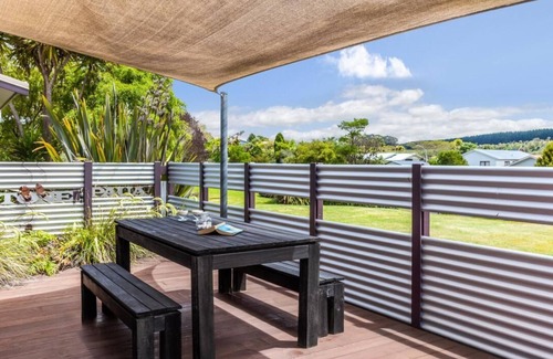 Whareroa Village Maison | Whareroa Waterview Retreat