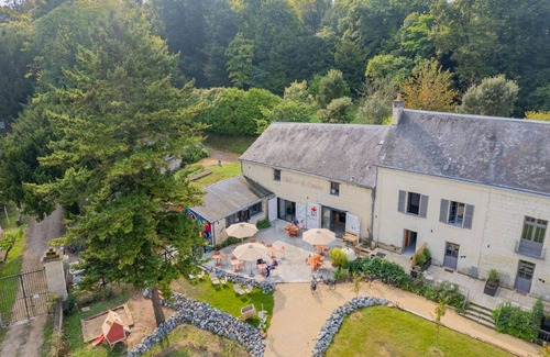 Candes-Saint-Martin Maison | Château de Candes - Chambre Triple avec Balcon vue Loire - Piscine - Sauna - Spa