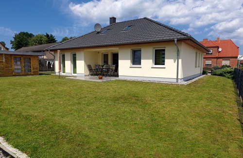 Kirchdorf Appartement | Whg. 2 Am Krabbenweg - Modern furnished apartment in Kirchdorf.