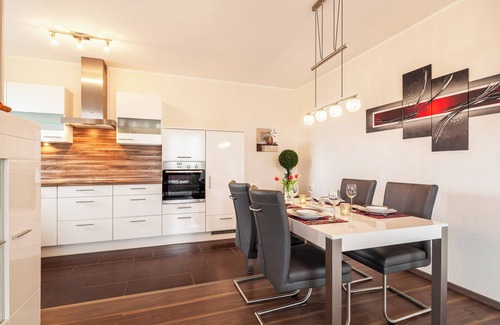 Rerik Appartement | Whg "Gorch Fock" au rez de chaussée avec cheminée, gr. Terrasse avec jardin,