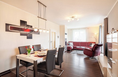 Rerik Appartement | Whg "Gorch Fock" au rez de chaussée avec cheminée, gr. Terrasse avec jardin,