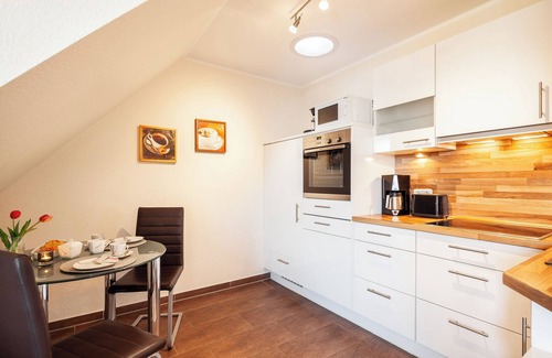 Rerik Appartement | Whg Hansekogge au 1er Premier étage, grand balcon avec vue mer, équipement de haute qualité