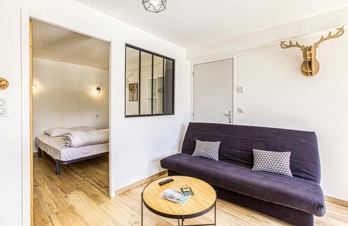 Gages Appartement | 1 chambres hébergement à MONTROZIER