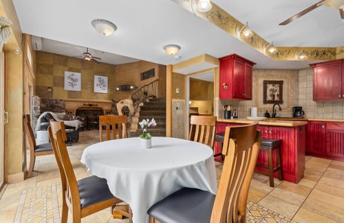 Ossipee Maison | Whimsical retreat! One of a kind stay! A hidden gem!