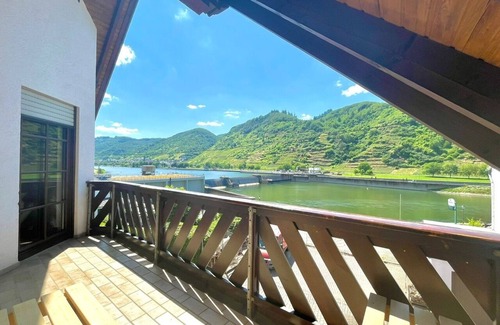 Neef Appartement | Whirlpool, sauna, box-spring beds, Netflix, balcony, garden & barbecue - 6 persons