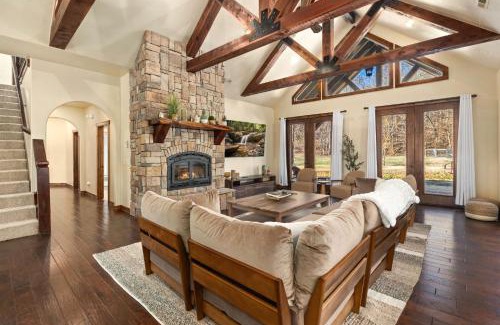 Springdale Maison | Whispering Brook