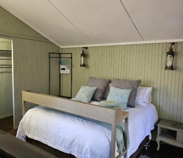 Tzaneen Cabine | Whispering Creek Mountain Lodge