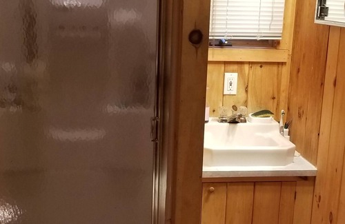 New Durham Cabine | Whispering Pines Waterfront Cabin