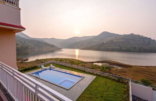 Igatpuri Villa | Luxury 5 BHK Villa in Igatpuri with Private Pool & Scenic Mountain Views