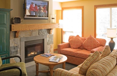 Blackcomb Station Balnéaire | Whistler Upper Village 1 bdrm Presidents week 18 au 24 février