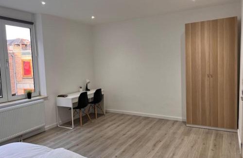 Saint-Laurent Appartement | White apartment, 2 Chambre-Arrivée autonome-Wifi rapide