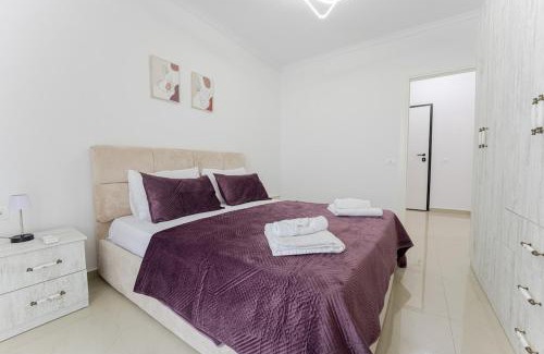 Kamez Appartement | White Apartment