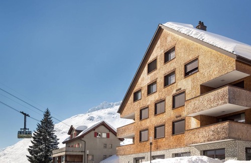 Andermatt Appartement | White Apartment, up to 8 guests, 50 meters from the ski cabin