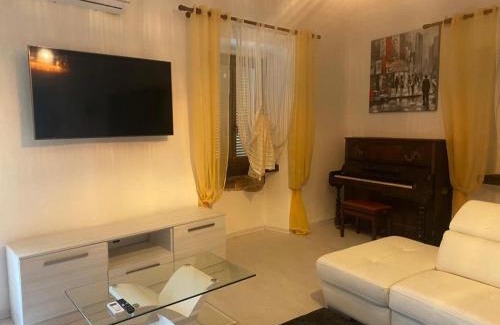 Bagnolo Piemonte Appartement | white appartament