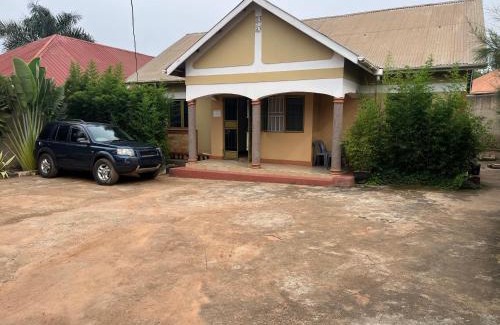 Kampala Appartement | White Ash Studios Komamboga