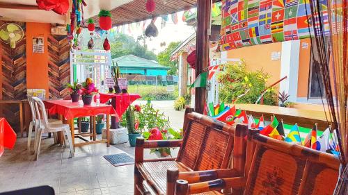Puerto Galera Hôtel | WHITE BEACH GUEST HOUSE
