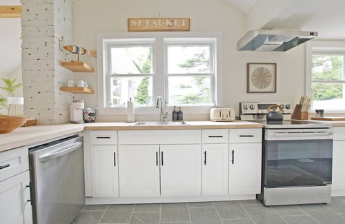 East Setauket Maison | White Cottage East Setauket