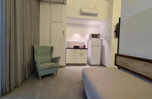 Nachlaot Appartement | White Elephant