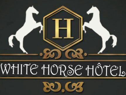 Agblangandan Hôtel | White Horse Hotel Bénin