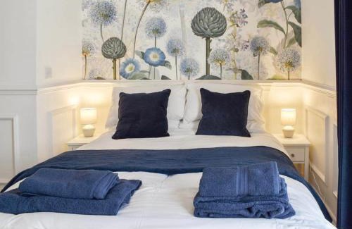 Newborough Maison | White Horses Anglesey