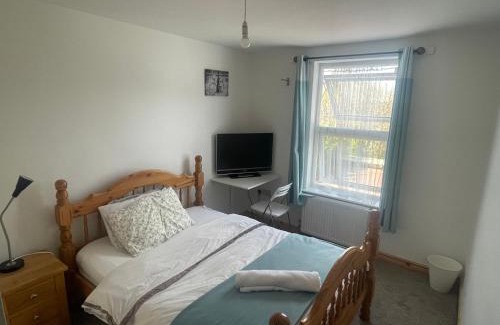 Erdington Maison | White house