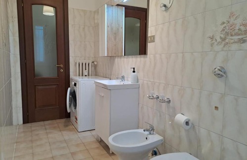 Parella Appartement | White house massauawow
