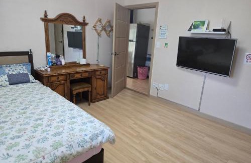 Jinbu Maison | White House Pension