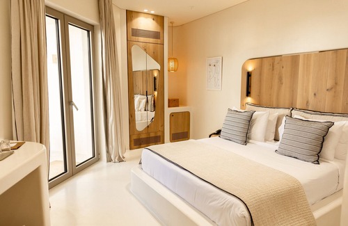 Apollonia Hôtel | White Pebble Suites