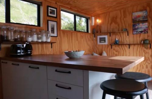Bay of Plenty Region Maison | White Pine Bush Cabins