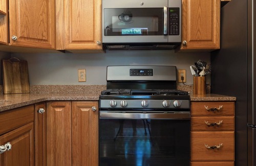 Gaines Maison | White Pine Getaway : ATV accessible roads