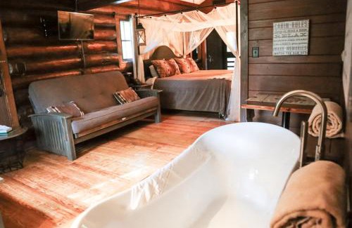 Mount Morris Hôtel | White Pines Lodge