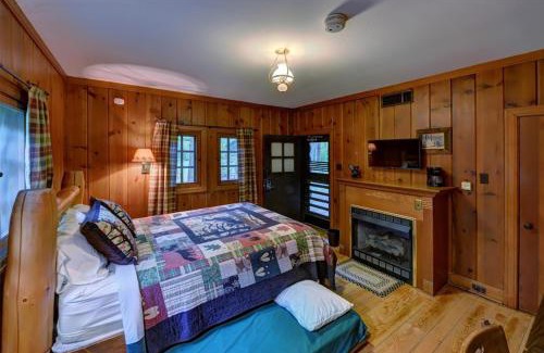 Mount Morris Hôtel | White Pines Lodge