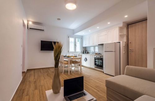 Adamas Appartement | White Rock Milos Suites
