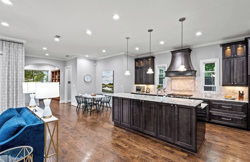 Lake Highlands Maison | White Rock Valley: Luxe 5-Bedroom Hideaway