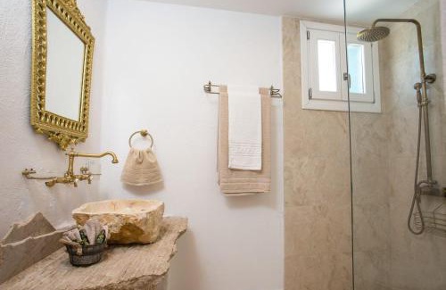 Kalithies Maison | White Rose