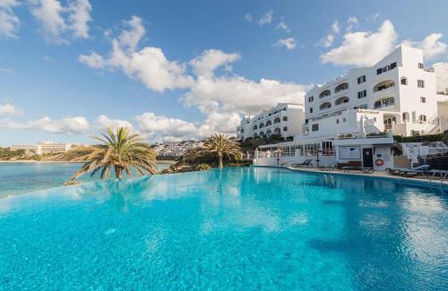 Arenal d'en Castell Appartement | White Sands 4.20