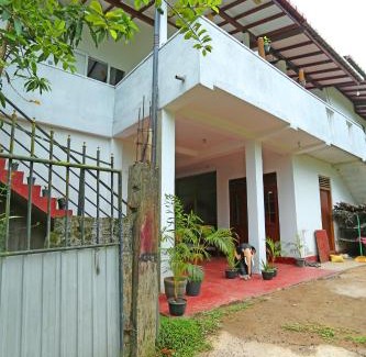 Ambalangoda Appartement | White Sky