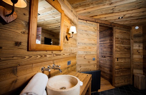 Monthey Cabine | Whitepod