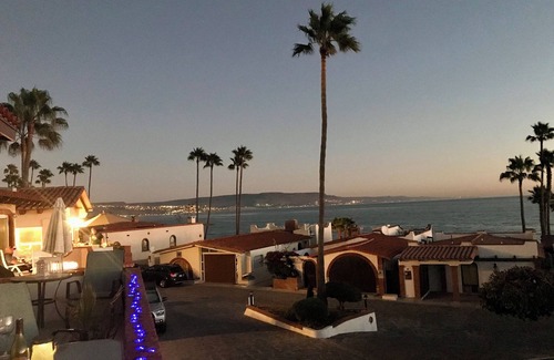 Las Gaviotas Maison | Whitewater views & steps from private surfing beach. Las Gaviotas, 3 BR, 3 BA